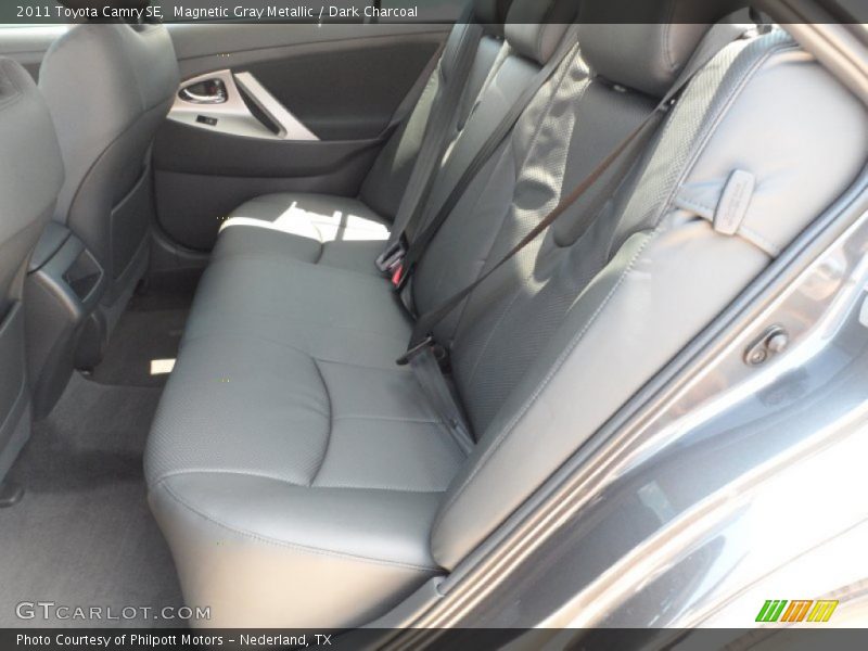 Magnetic Gray Metallic / Dark Charcoal 2011 Toyota Camry SE