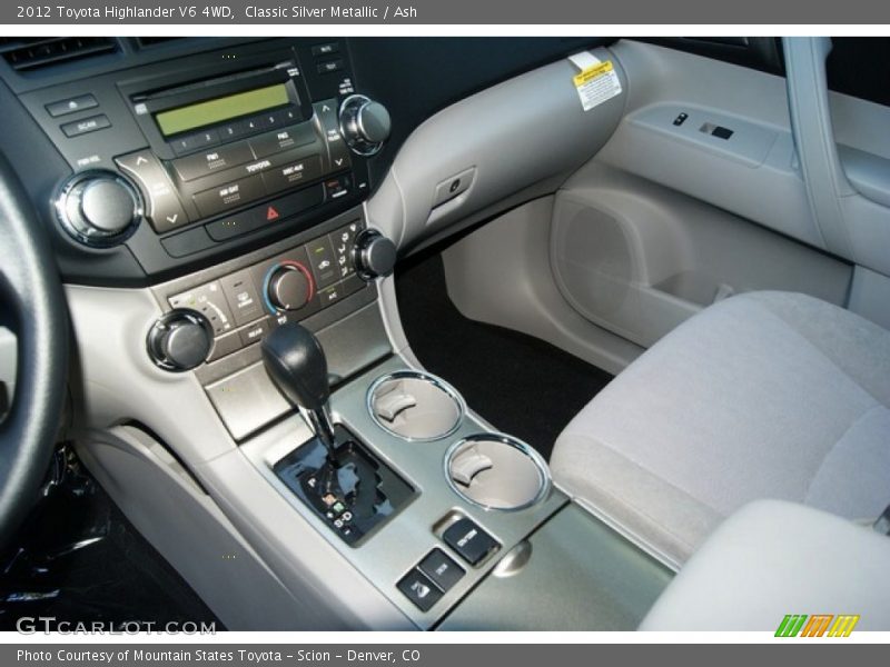 Classic Silver Metallic / Ash 2012 Toyota Highlander V6 4WD