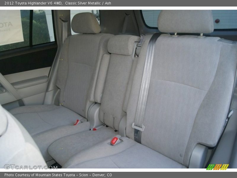 Classic Silver Metallic / Ash 2012 Toyota Highlander V6 4WD
