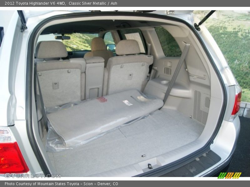 Classic Silver Metallic / Ash 2012 Toyota Highlander V6 4WD