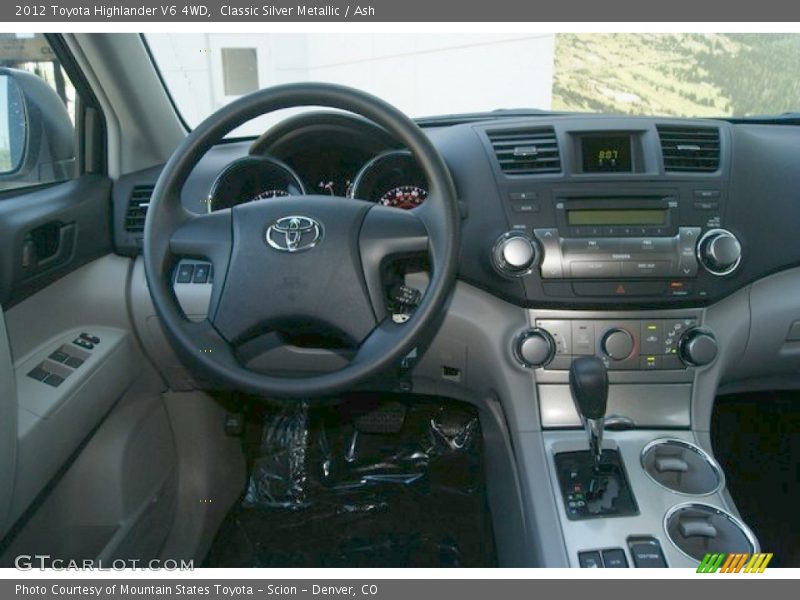 Classic Silver Metallic / Ash 2012 Toyota Highlander V6 4WD