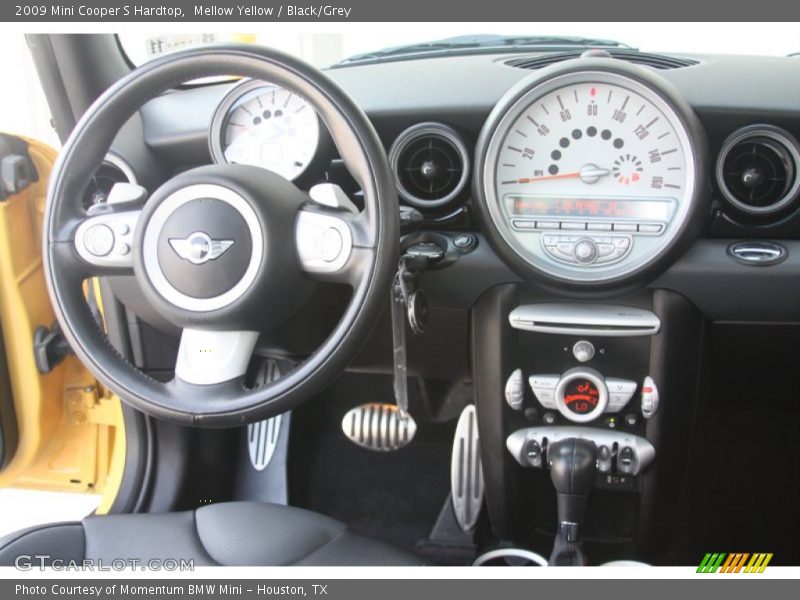 Mellow Yellow / Black/Grey 2009 Mini Cooper S Hardtop