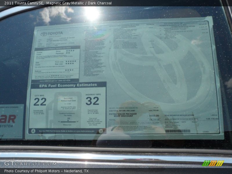 Magnetic Gray Metallic / Dark Charcoal 2011 Toyota Camry SE