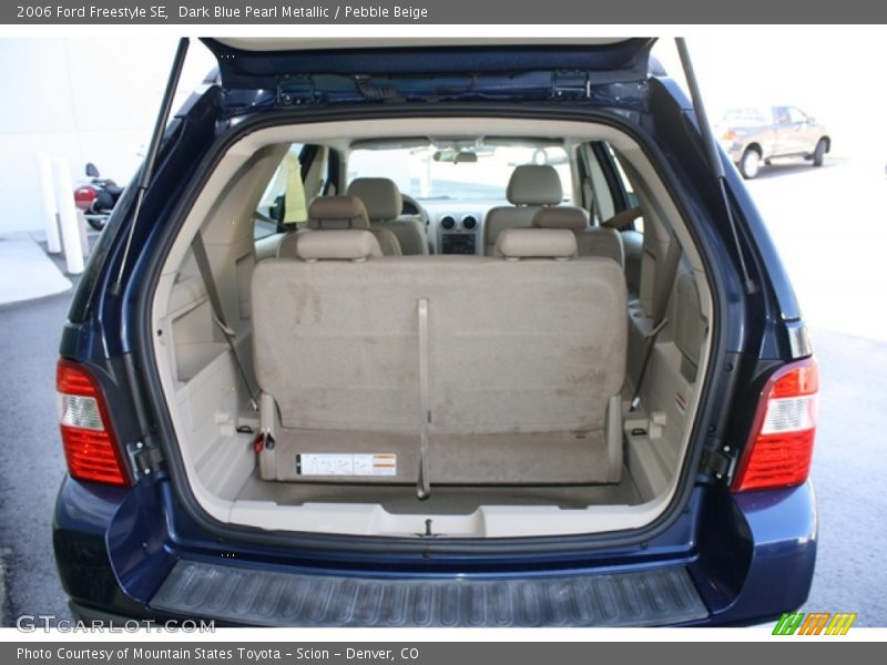  2006 Freestyle SE Trunk