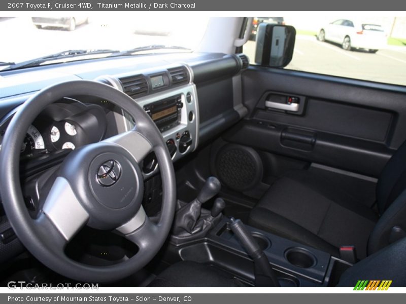 Titanium Metallic / Dark Charcoal 2007 Toyota FJ Cruiser 4WD