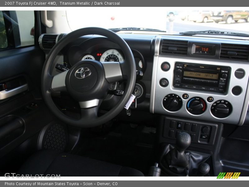 Titanium Metallic / Dark Charcoal 2007 Toyota FJ Cruiser 4WD
