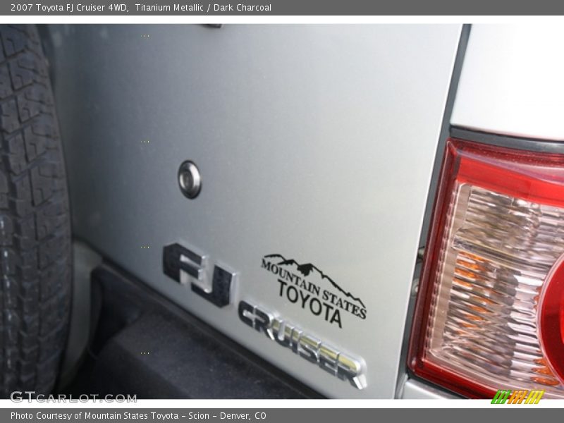 Titanium Metallic / Dark Charcoal 2007 Toyota FJ Cruiser 4WD