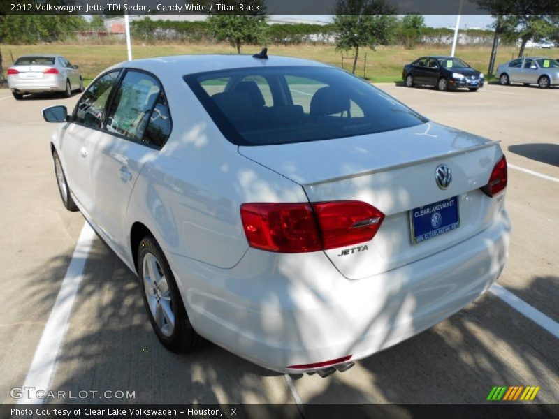 Candy White / Titan Black 2012 Volkswagen Jetta TDI Sedan