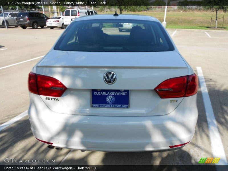 Candy White / Titan Black 2012 Volkswagen Jetta TDI Sedan