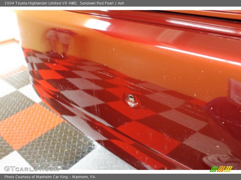 Sundown Red Pearl / Ash 2004 Toyota Highlander Limited V6 4WD