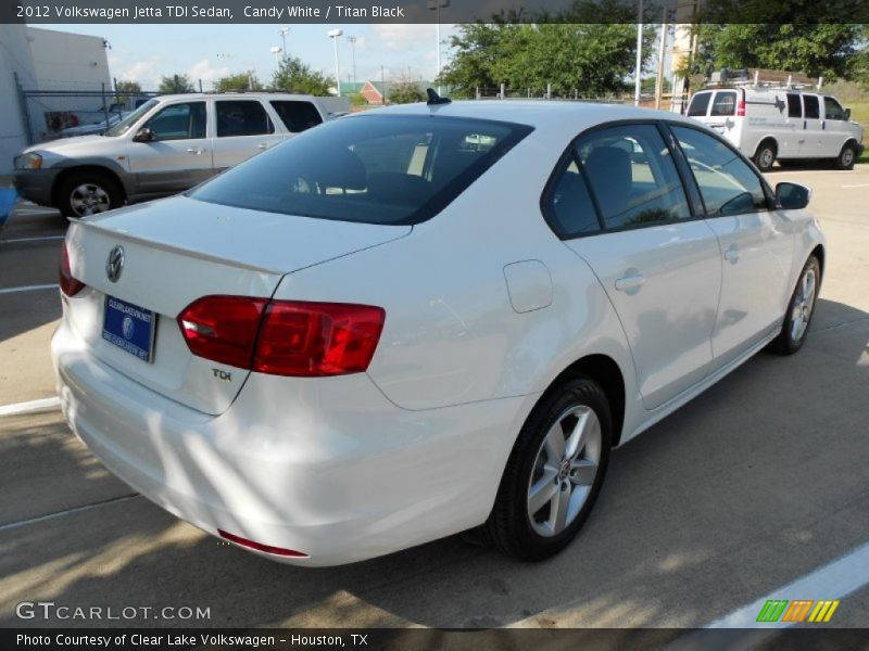 Candy White / Titan Black 2012 Volkswagen Jetta TDI Sedan