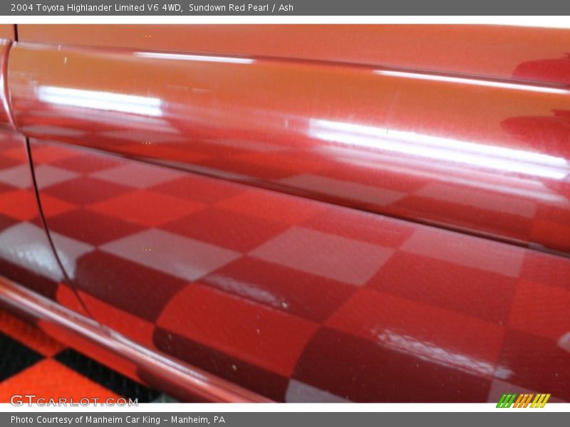 Sundown Red Pearl / Ash 2004 Toyota Highlander Limited V6 4WD