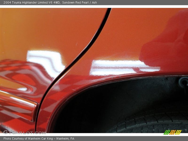 Sundown Red Pearl / Ash 2004 Toyota Highlander Limited V6 4WD