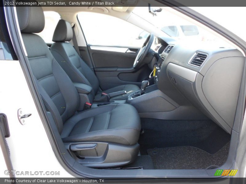 Candy White / Titan Black 2012 Volkswagen Jetta TDI Sedan