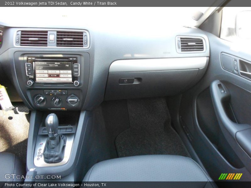 Candy White / Titan Black 2012 Volkswagen Jetta TDI Sedan