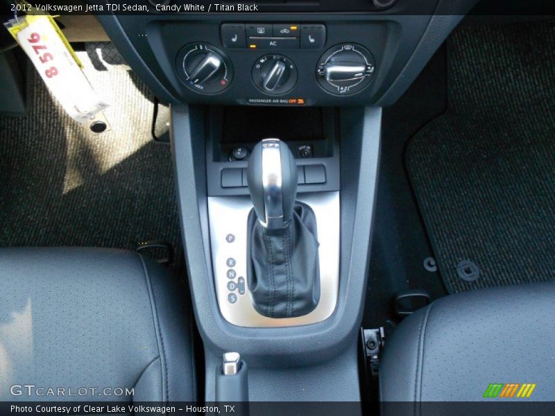 Candy White / Titan Black 2012 Volkswagen Jetta TDI Sedan