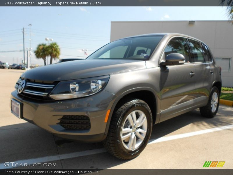 Pepper Gray Metallic / Black 2012 Volkswagen Tiguan S