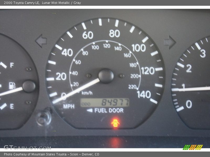 Lunar Mist Metallic / Gray 2000 Toyota Camry LE