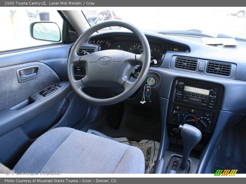 Lunar Mist Metallic / Gray 2000 Toyota Camry LE