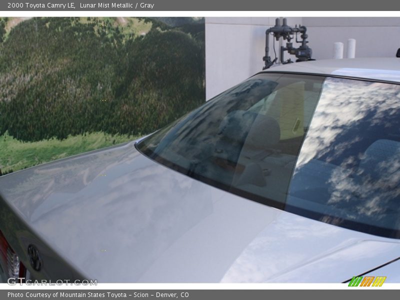 Lunar Mist Metallic / Gray 2000 Toyota Camry LE
