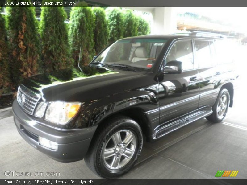 Black Onyx / Ivory 2006 Lexus LX 470