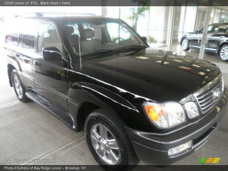 Black Onyx / Ivory 2006 Lexus LX 470