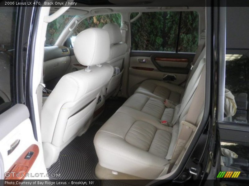 Black Onyx / Ivory 2006 Lexus LX 470