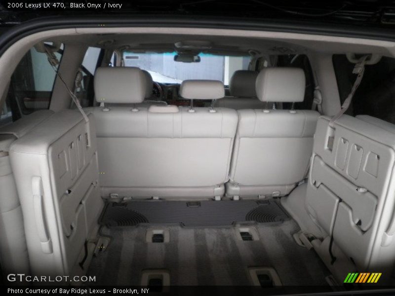 Black Onyx / Ivory 2006 Lexus LX 470