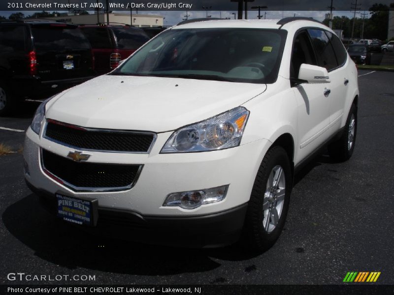White / Dark Gray/Light Gray 2011 Chevrolet Traverse LT AWD