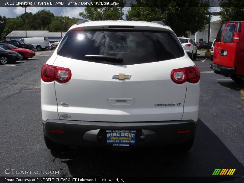 White / Dark Gray/Light Gray 2011 Chevrolet Traverse LT AWD