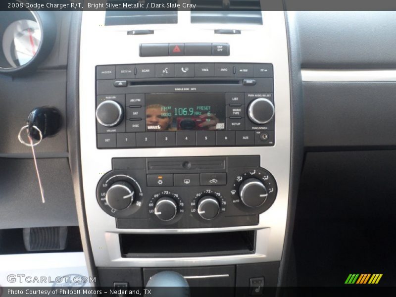 Bright Silver Metallic / Dark Slate Gray 2008 Dodge Charger R/T