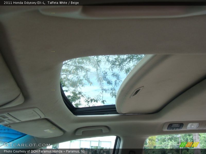 Taffeta White / Beige 2011 Honda Odyssey EX-L