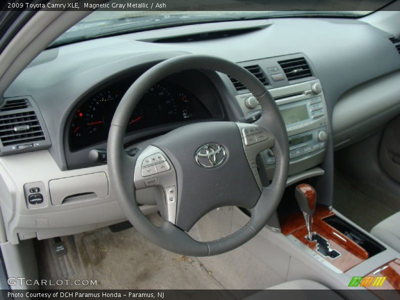 Magnetic Gray Metallic / Ash 2009 Toyota Camry XLE