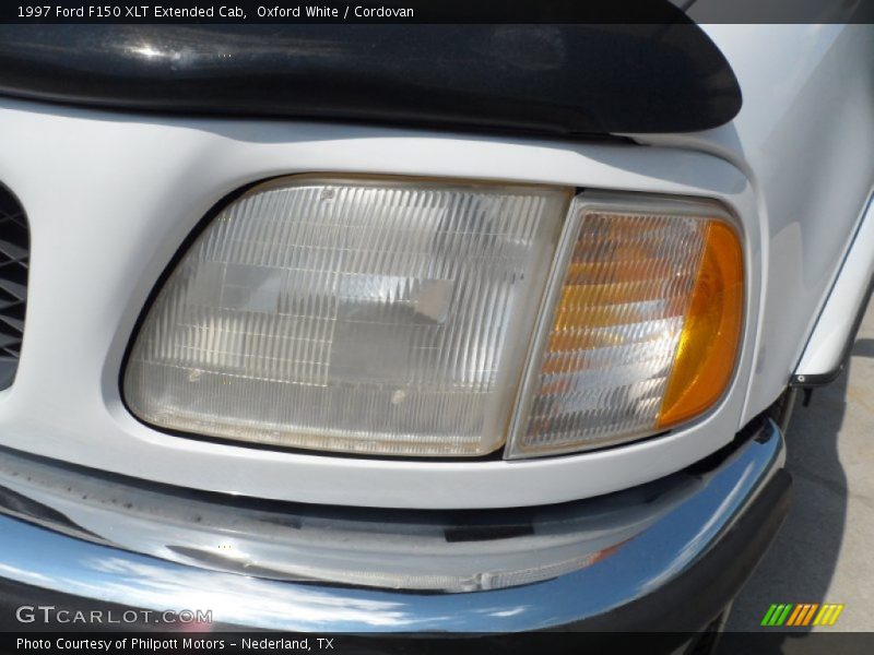 Oxford White / Cordovan 1997 Ford F150 XLT Extended Cab