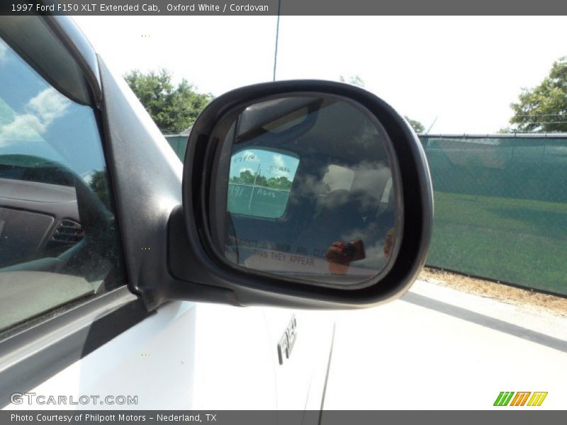 Oxford White / Cordovan 1997 Ford F150 XLT Extended Cab