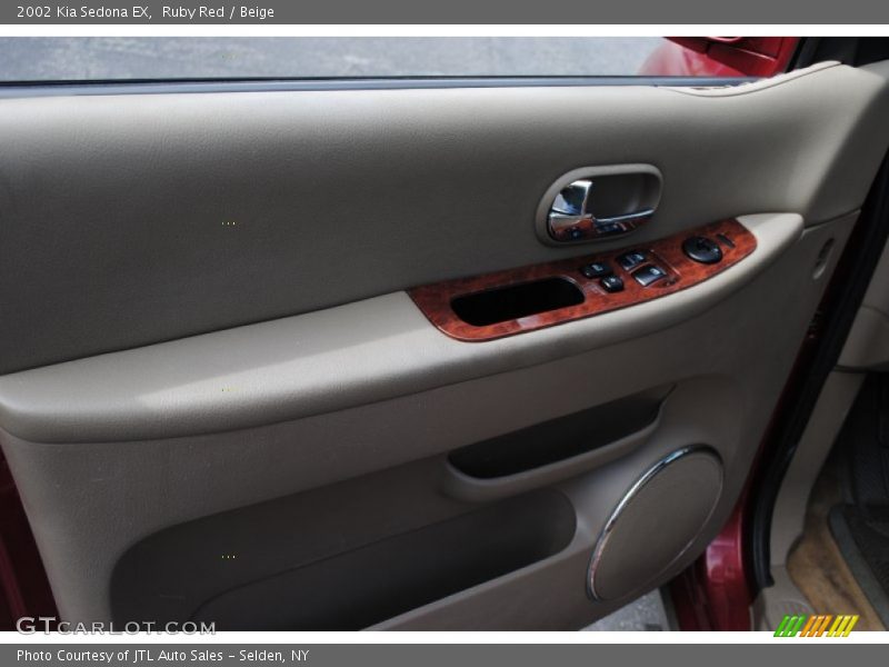 Ruby Red / Beige 2002 Kia Sedona EX