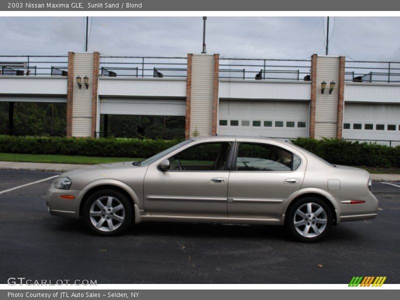 Sunlit Sand / Blond 2003 Nissan Maxima GLE