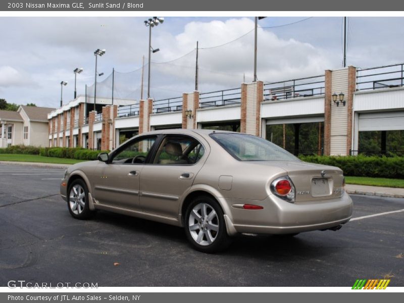 Sunlit Sand / Blond 2003 Nissan Maxima GLE