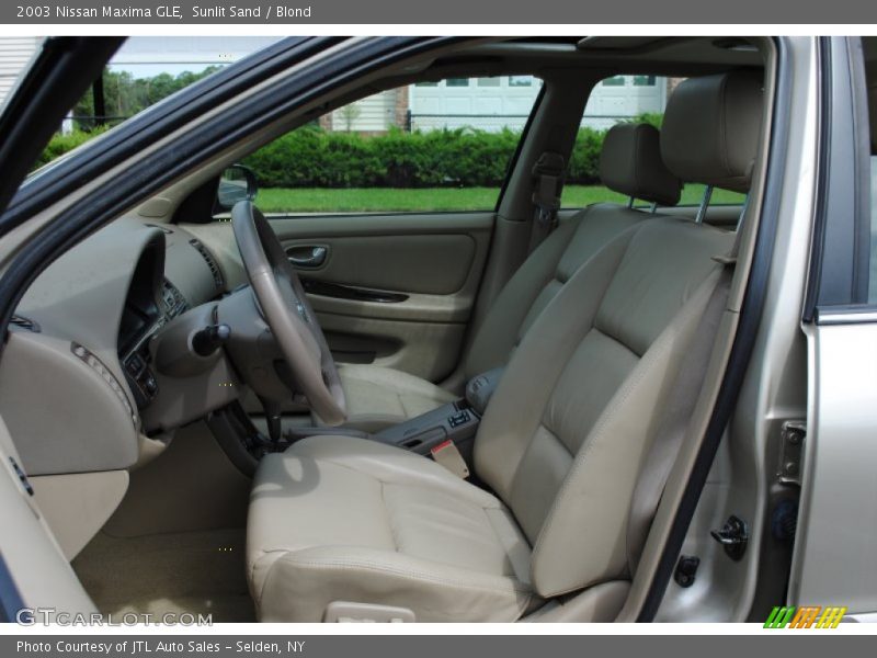 Sunlit Sand / Blond 2003 Nissan Maxima GLE