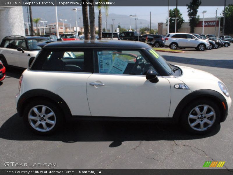 Pepper White / Grey/Carbon Black 2010 Mini Cooper S Hardtop