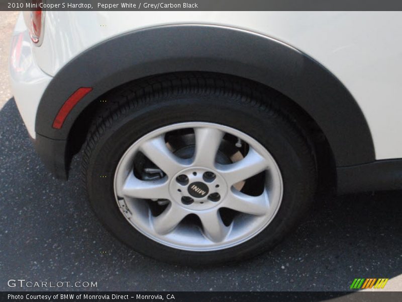 Pepper White / Grey/Carbon Black 2010 Mini Cooper S Hardtop