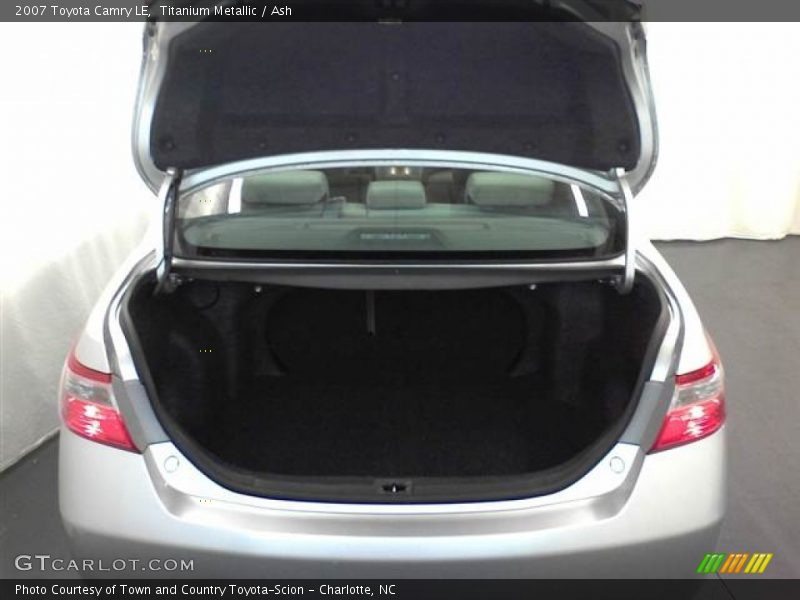 Titanium Metallic / Ash 2007 Toyota Camry LE