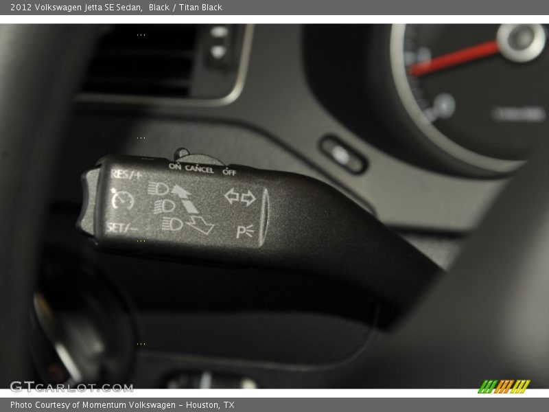Black / Titan Black 2012 Volkswagen Jetta SE Sedan
