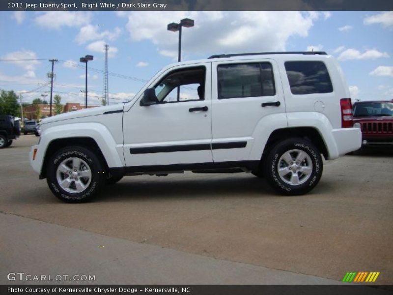 Bright White / Dark Slate Gray 2012 Jeep Liberty Sport