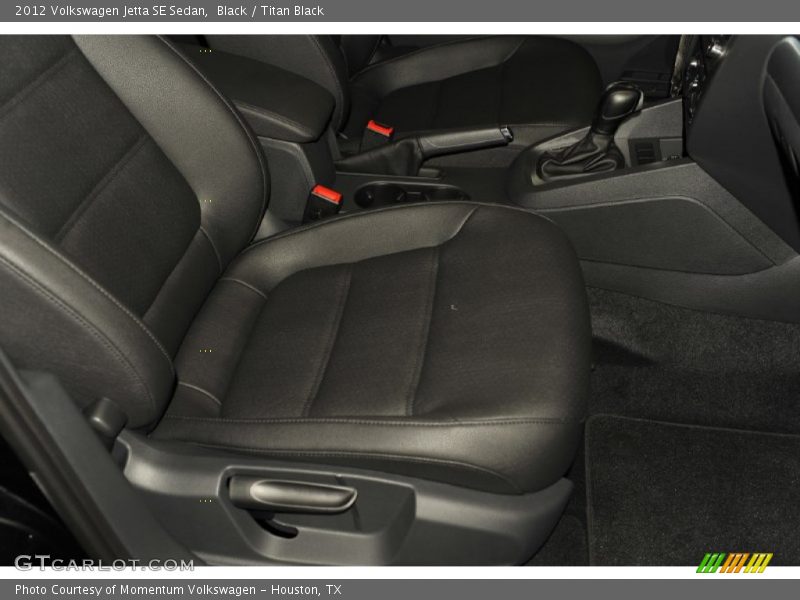 Black / Titan Black 2012 Volkswagen Jetta SE Sedan