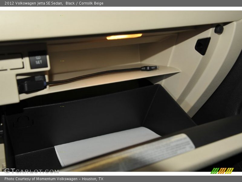 Black / Cornsilk Beige 2012 Volkswagen Jetta SE Sedan