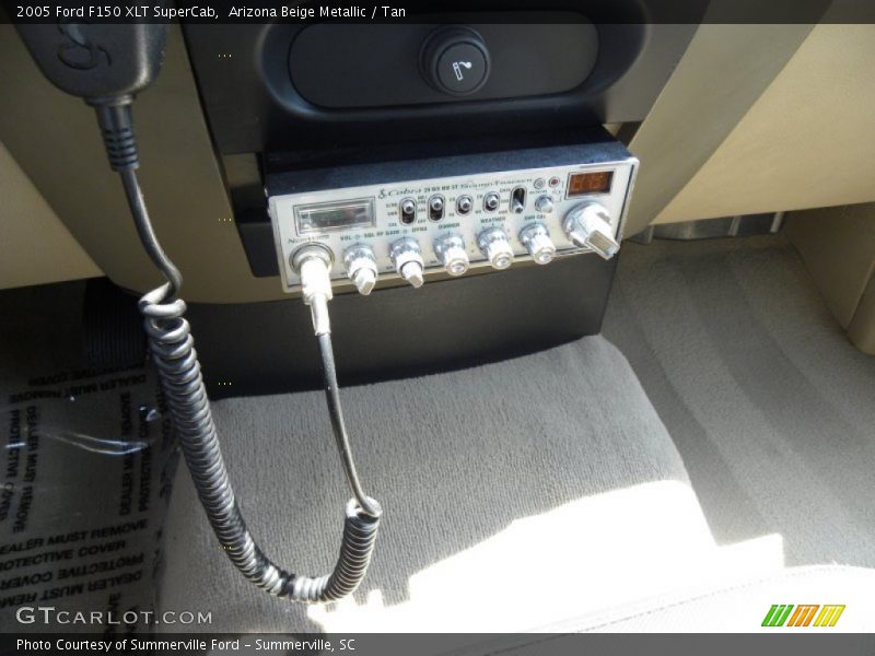 Arizona Beige Metallic / Tan 2005 Ford F150 XLT SuperCab