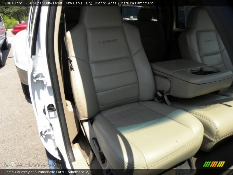 Oxford White / Medium Parchment 2004 Ford F350 Super Duty Lariat Crew Cab Dually