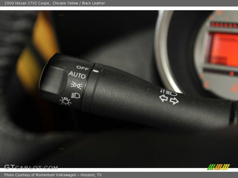 Chicane Yellow / Black Leather 2009 Nissan 370Z Coupe