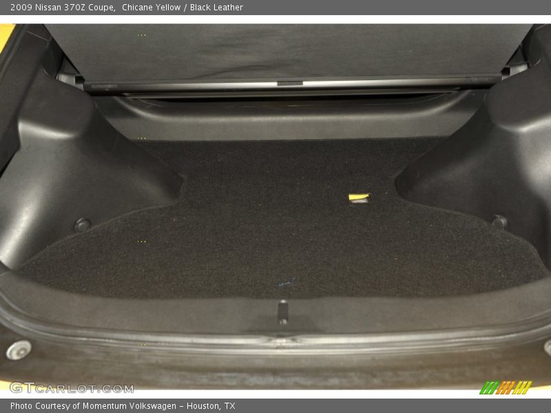 Chicane Yellow / Black Leather 2009 Nissan 370Z Coupe